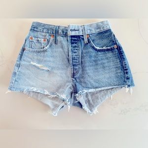 Short Levi’s 501